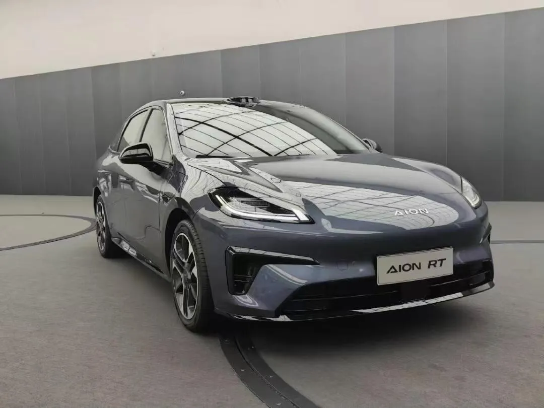 Aion Rt 650 Edición Inteligente Lanzado Nuevo Sedán Eléctrico de Larga Distancia Hecho en China