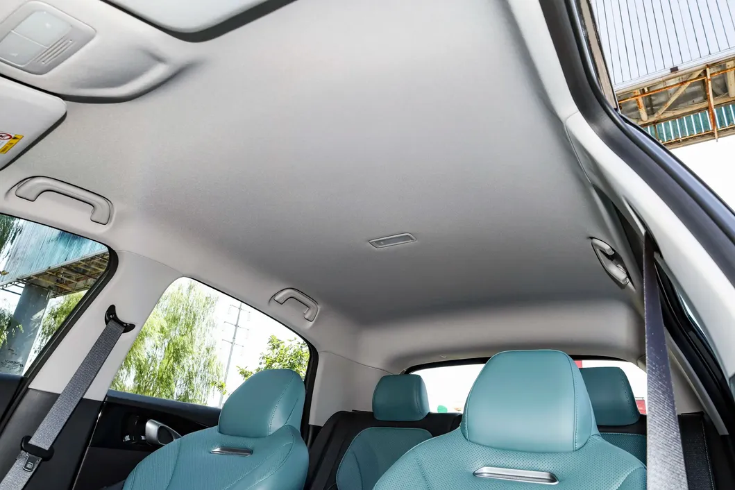Coche eléctrico urbano compacto y ligero de nueva energía Geely Xingyuan