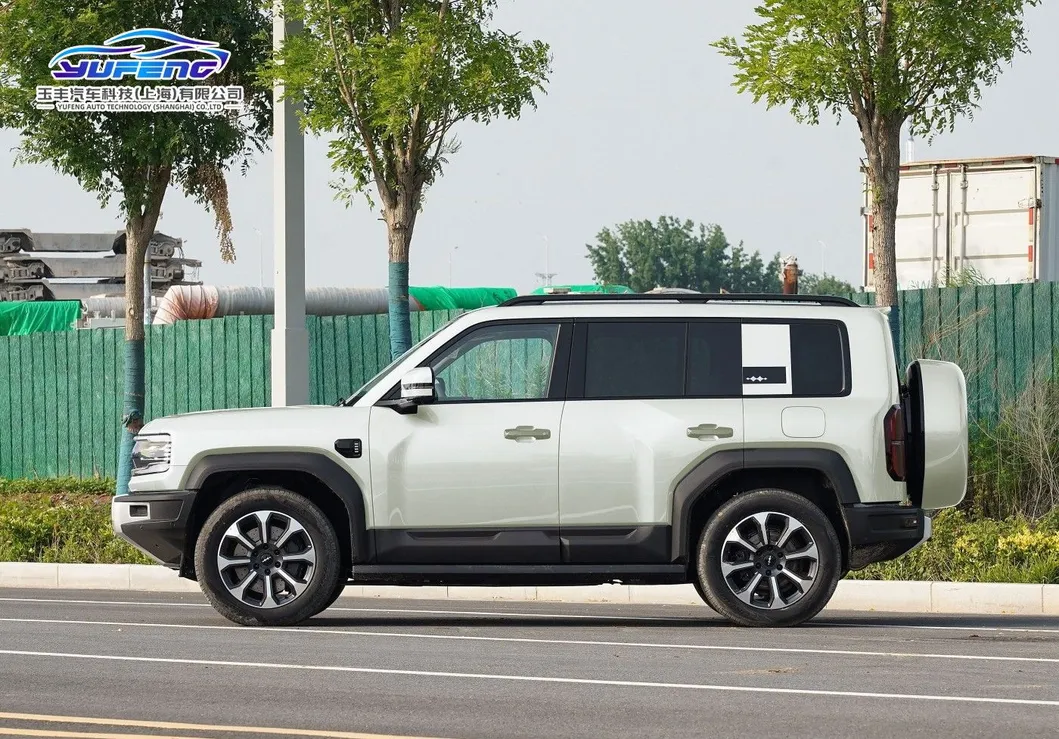 SUV Explorador Edición Byd Leopard 5