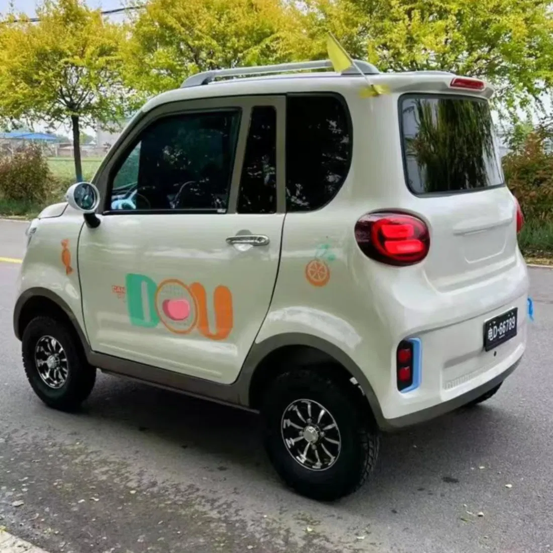 Coche Eléctrico Mini Compacto 4-Wheel para Desplazamientos Urbanos