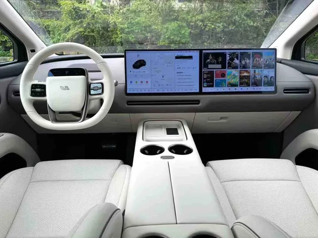 Modos de Conducción Sport+ de SUV Usados de Li Auto I8 Coche Eléctrico Usado Dinámico