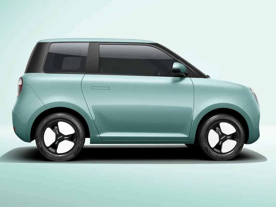 Coche eléctrico compacto de baja velocidad Changan Lumin vehículo de movilidad urbana China energía mini vehículo eléctrico SUV barato coche de batería con estación de carga