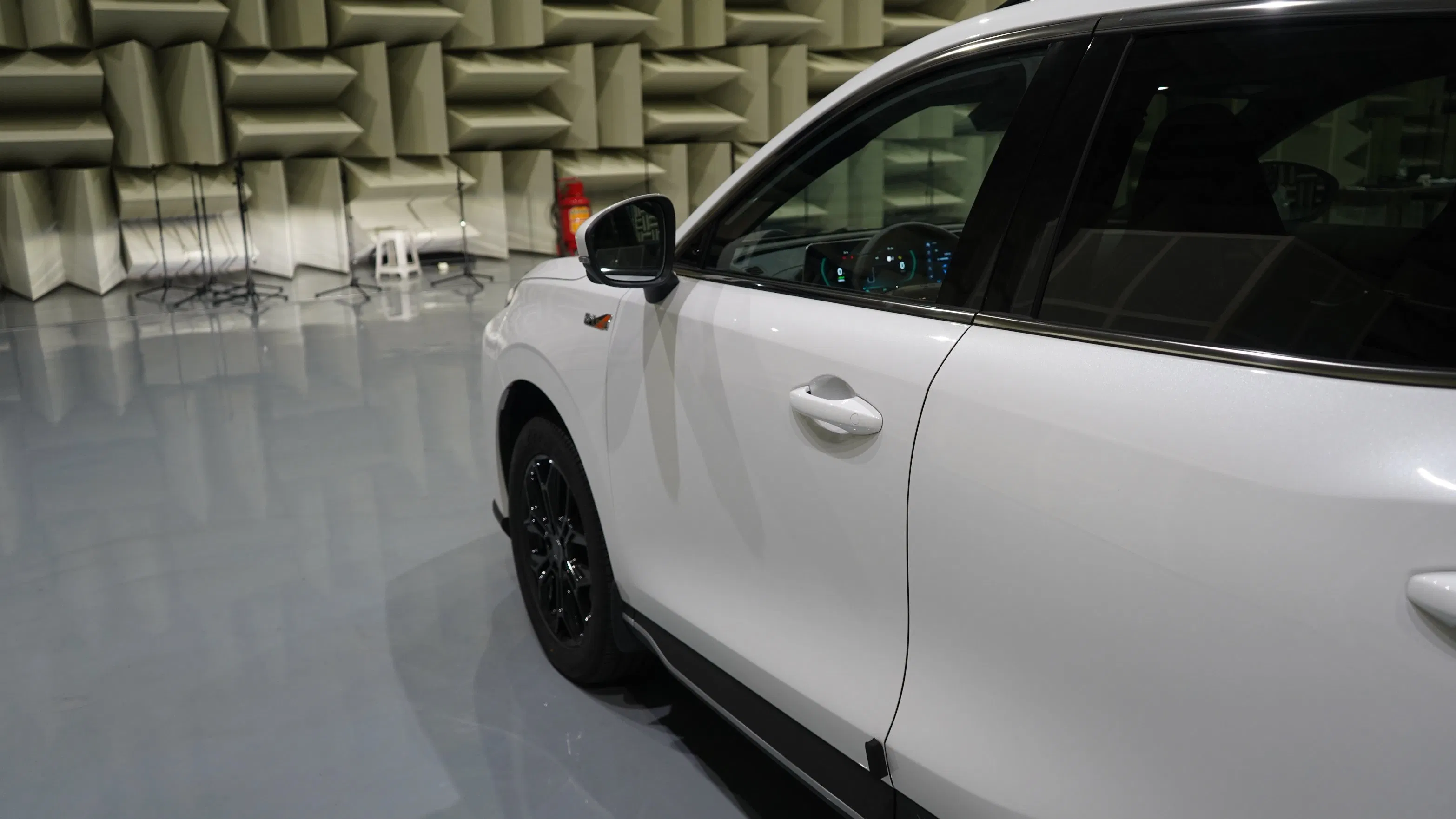 SUV aprobado por la UE con 2715mm de distancia entre ejes