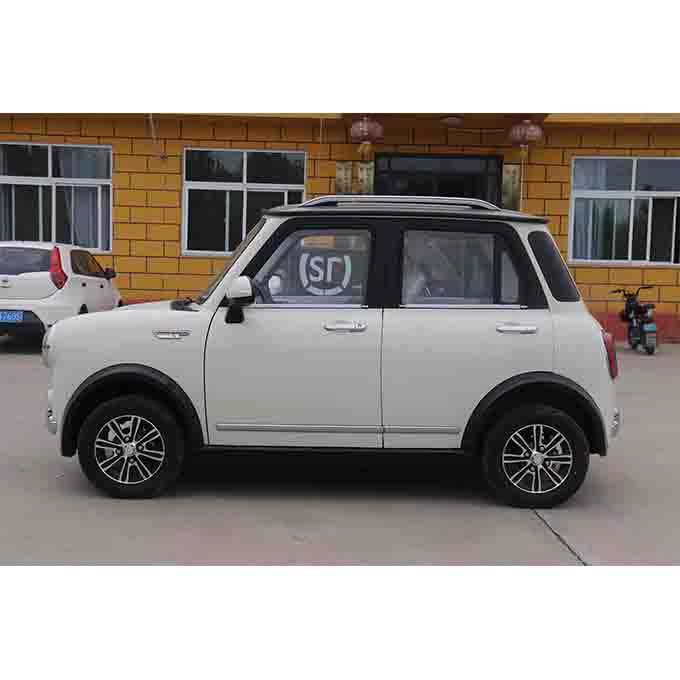 Ventas de Liquidación Keyu 3500W 100ah Mini Coche Eléctrico para Familia