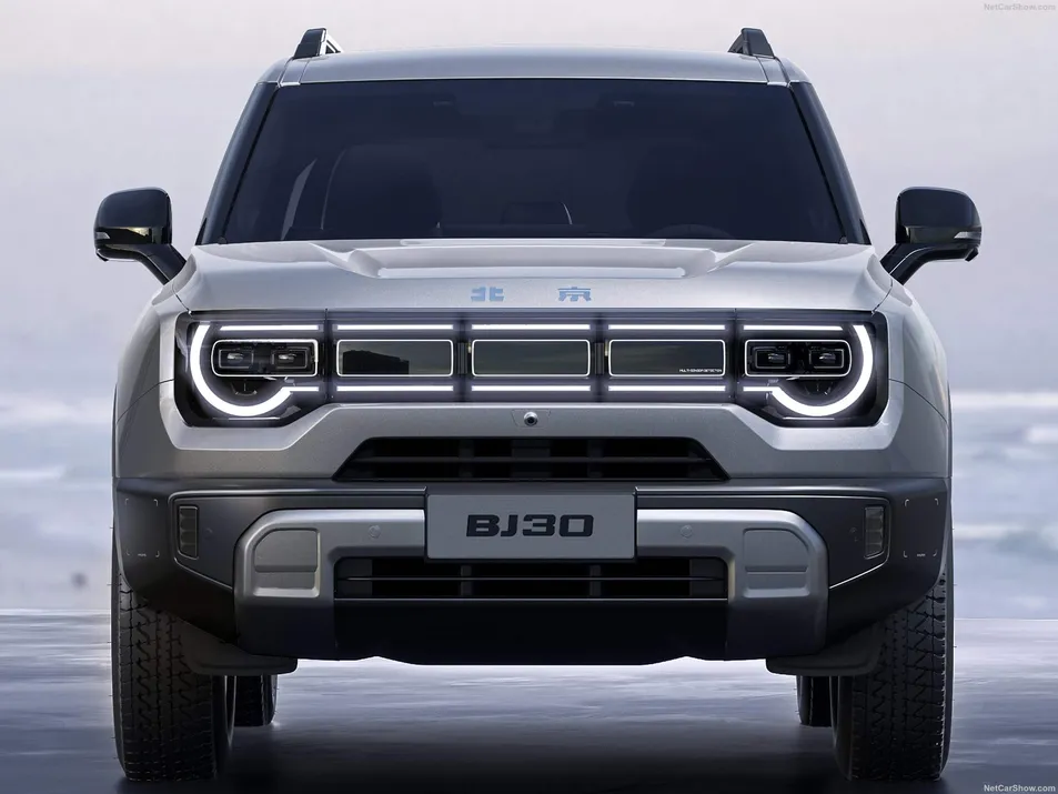 Coche compacto eléctrico inteligente y autónomo Baic Bj30 para compras y viajes
