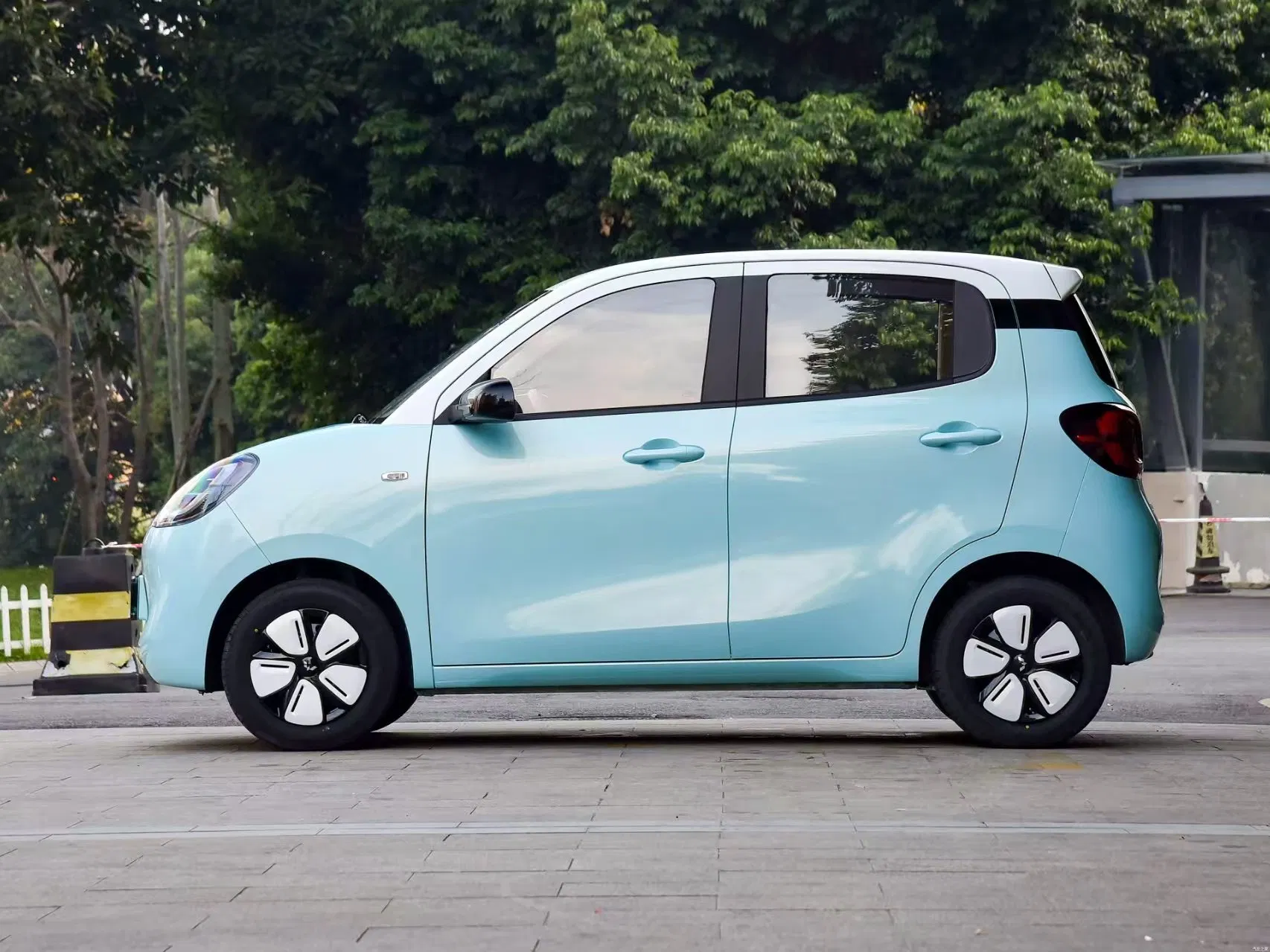 Coche usado Wuling Mini Eléctrico Commuter con 301km de autonomía para viajes urbanos