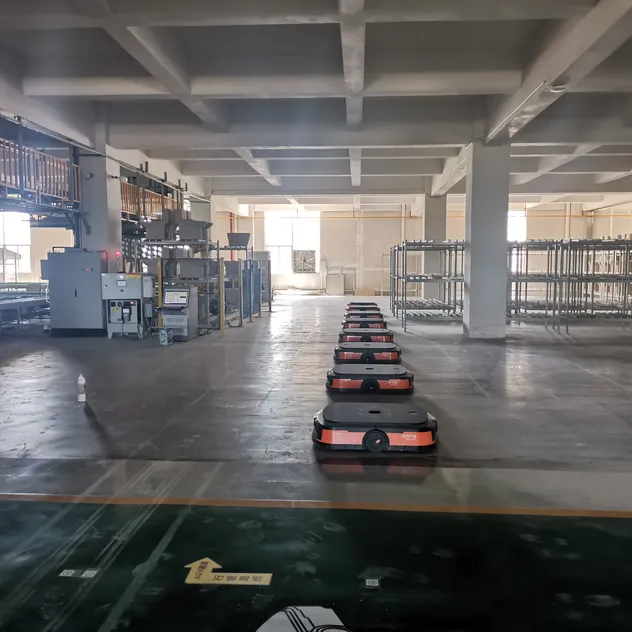 Operación de Flota Escalable Elevando Vehículo Latente de Alta Calidad para Transferencia de Material