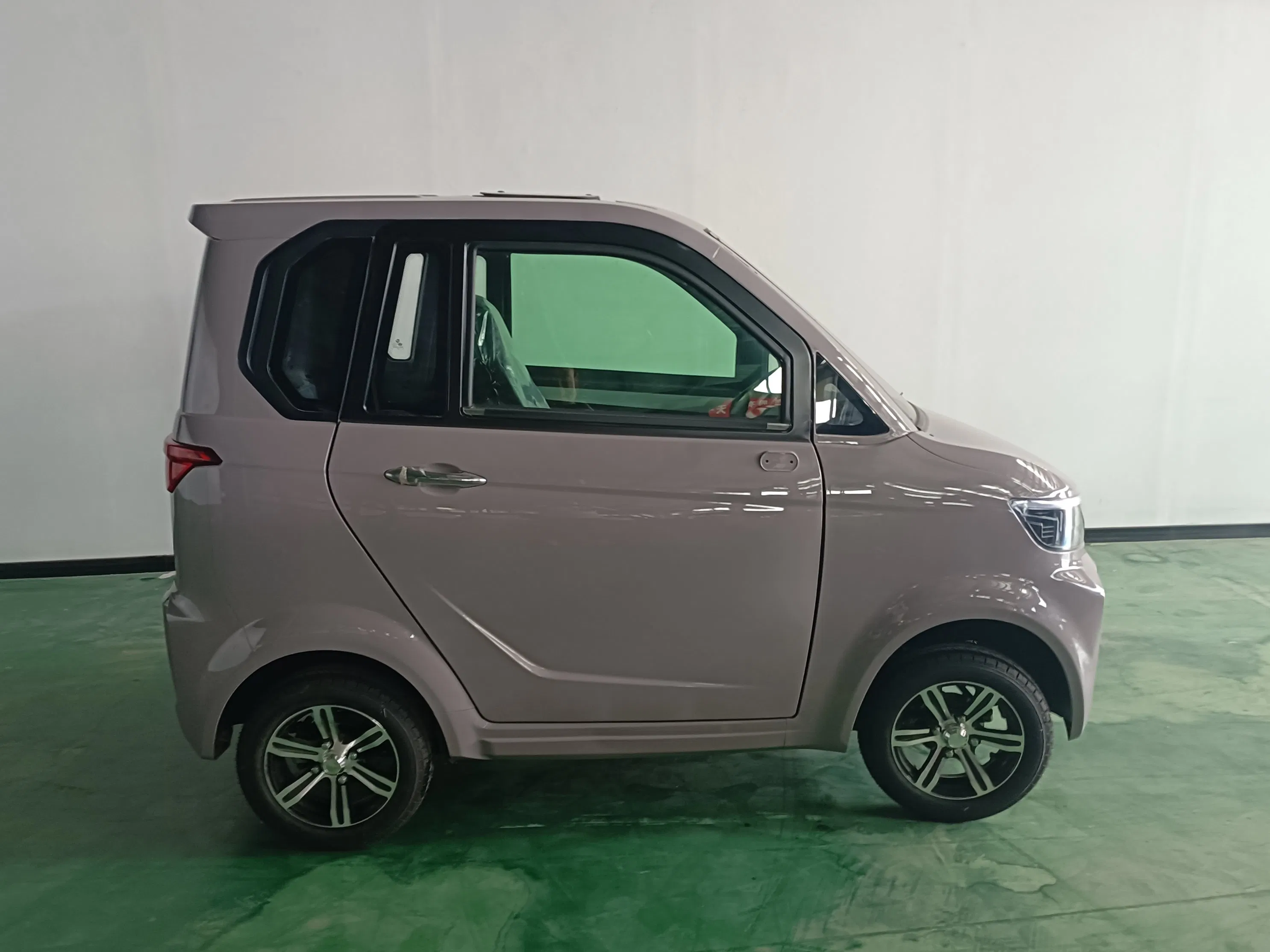 2026 Ventas Directas de Fábrica Chinas 3 Asientos Coche Eléctrico Mini