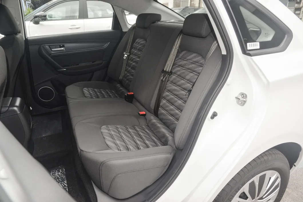Dongfeng Aeolus E70 2023 Taxi Eléctrico Usado Sedan 5 Asientos Coche Eléctrico
