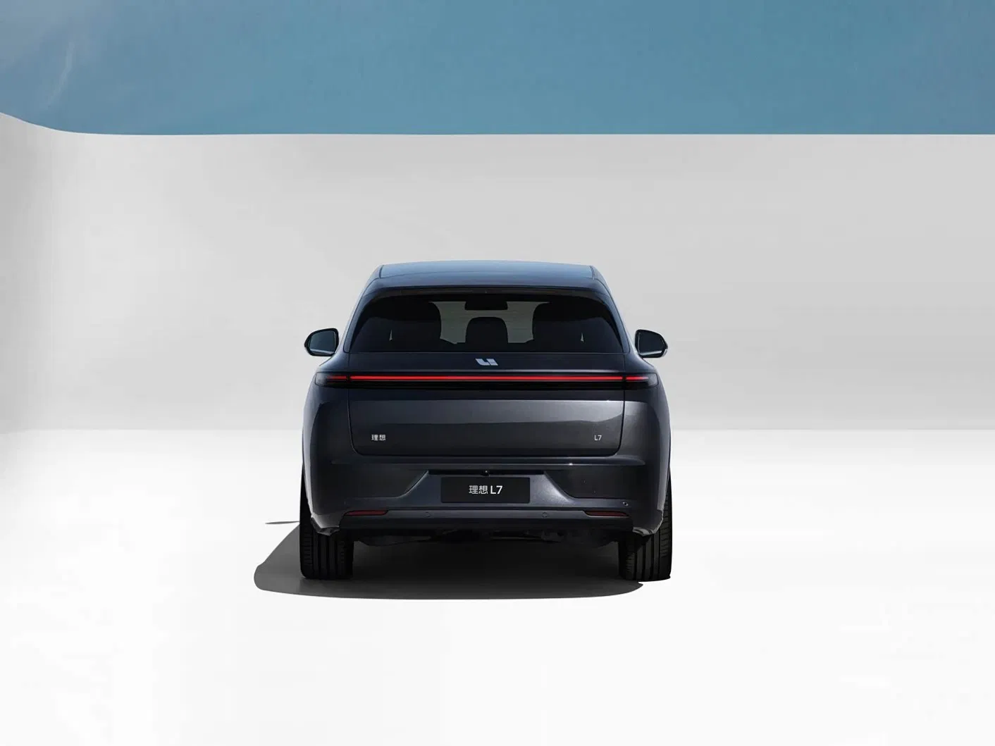 330kw / 449HP Precio de fábrica versátil 5-Seater Vehículo eléctrico para flota