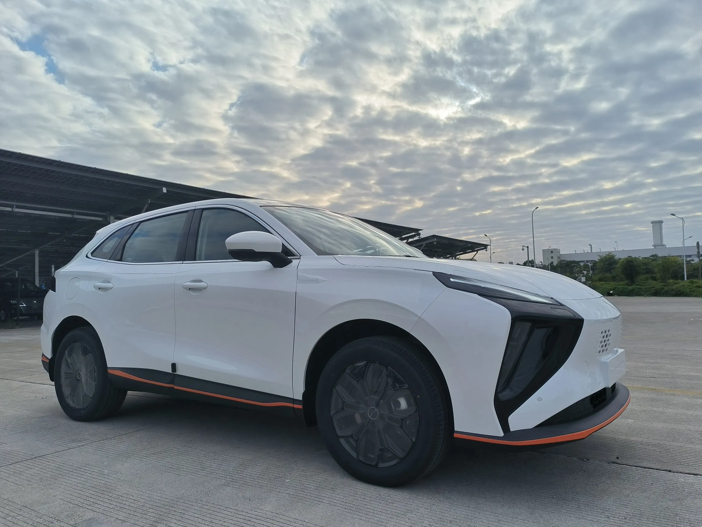 Viernes 410 SUV Compacto 4800mm Longitud Estructura de Cuerpo Integral Auto Coche Eléctrico
