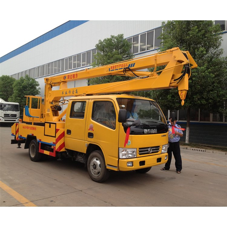 Vehículo de Trabajo en Altura Dongfeng Barato 4X2 Venta de Plataforma de Trabajo Aéreo en Líbano 14m