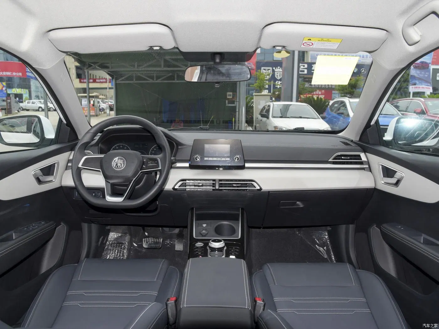 2025 Byd Qin Plus Modelo Líder Familiar Eléctrico Lujo Rango de Coche Usado Eléctrico 510km Sedán Eléctrico (Qin Song Tang L PRO Plus Gaviota León Marino Sello 05 06 07)