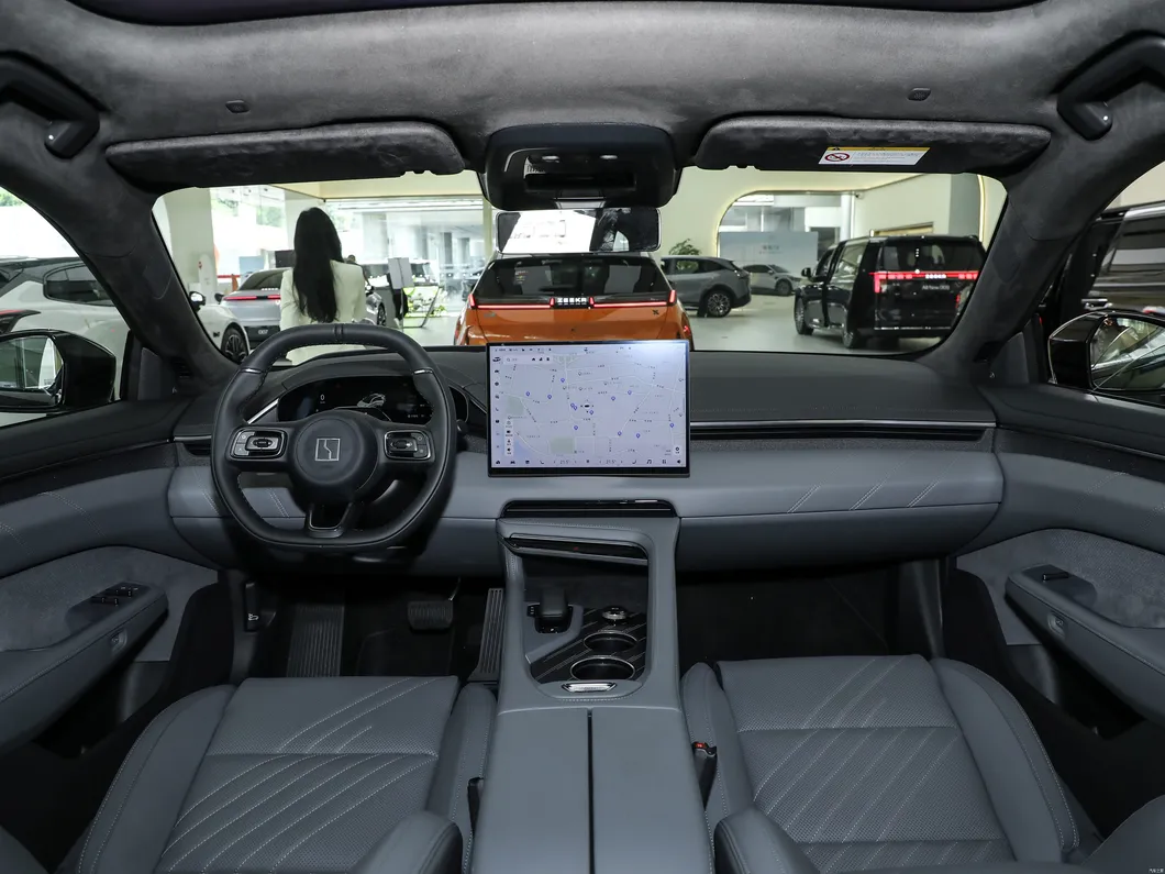 Zeekr 001 Coche de lujo para adultos China Coche de nueva energía EV Hatchback Vehículo eléctrico puro Coche usado