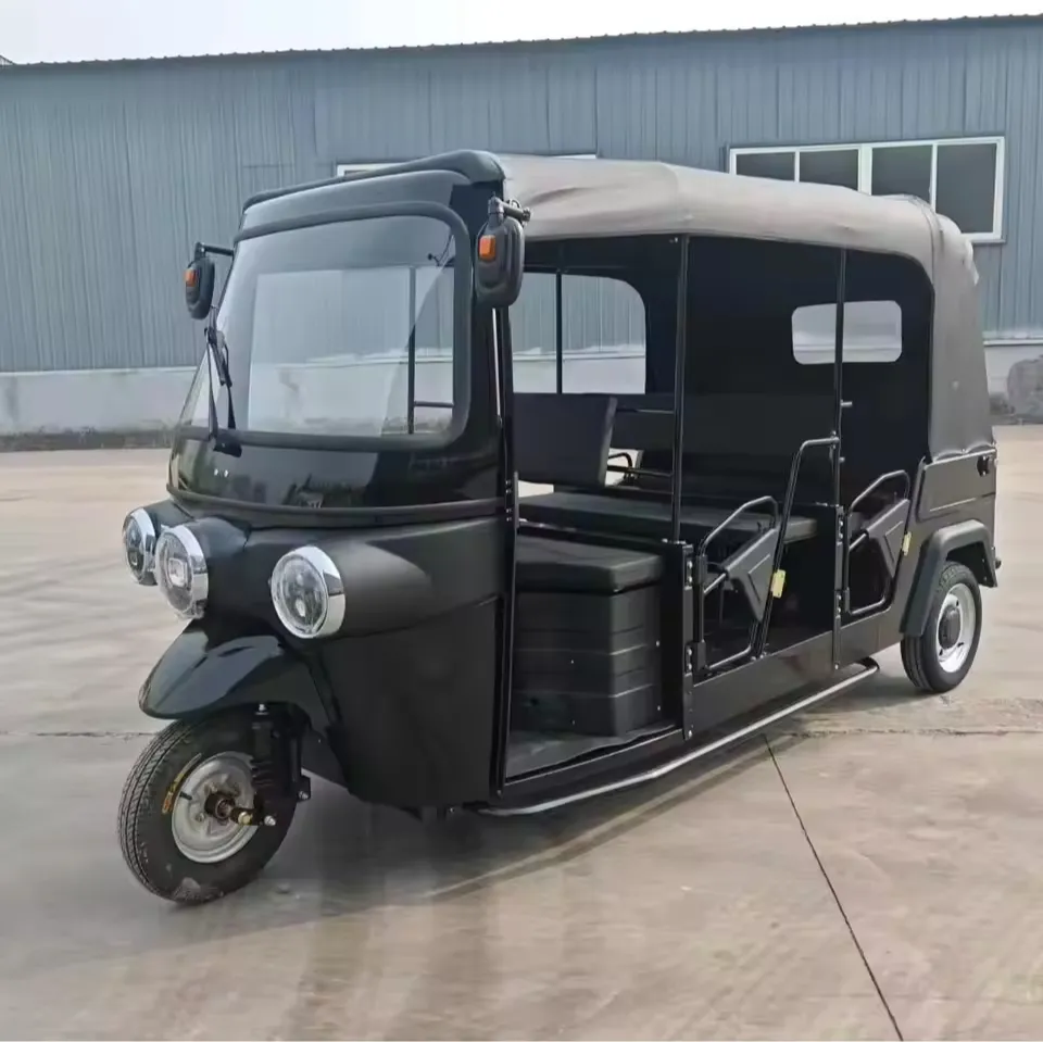 Tuktuk eléctrico comercial personalizado al por mayor 400kg capacidad de carga para turismo 70-90km autonomía de conducción triciclo eléctrico con carrocería cerrada