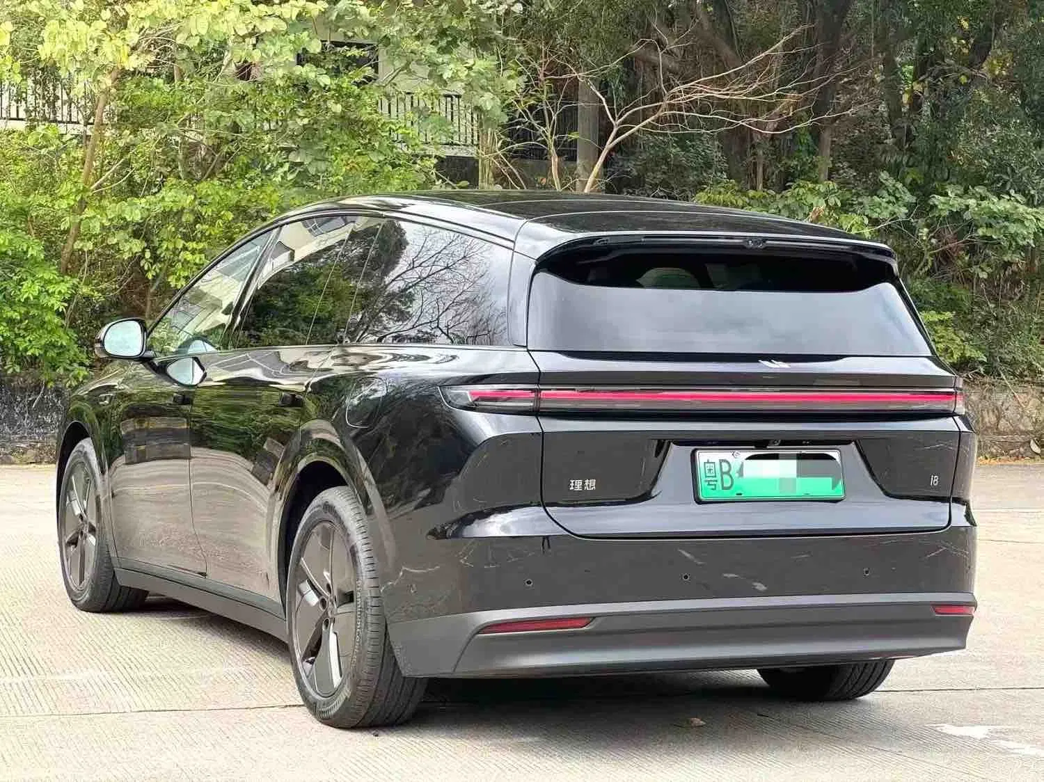 Modos de Conducción Sport+ de SUV Usados de Li Auto I8 Coche Eléctrico Usado Dinámico