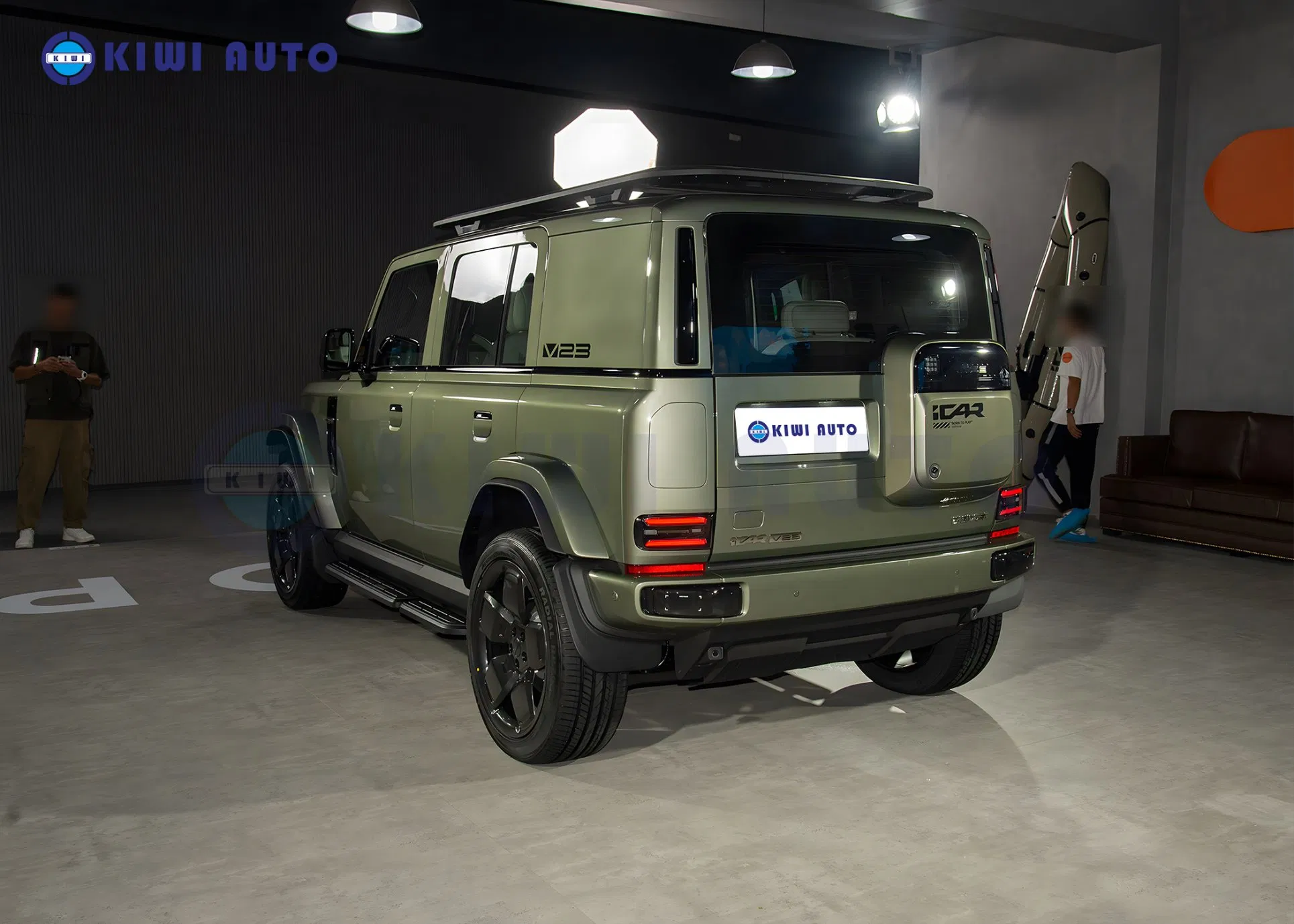 2025 Nueva llegada SUV eléctrico para adultos color equipado con batería de litio vehículo de nueva energía coche híbrido para la familia