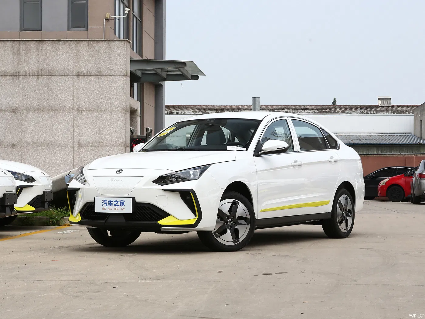 Dongfeng Aeolus E70 2023 Taxi Eléctrico Usado Sedan 5 Asientos Coche Eléctrico