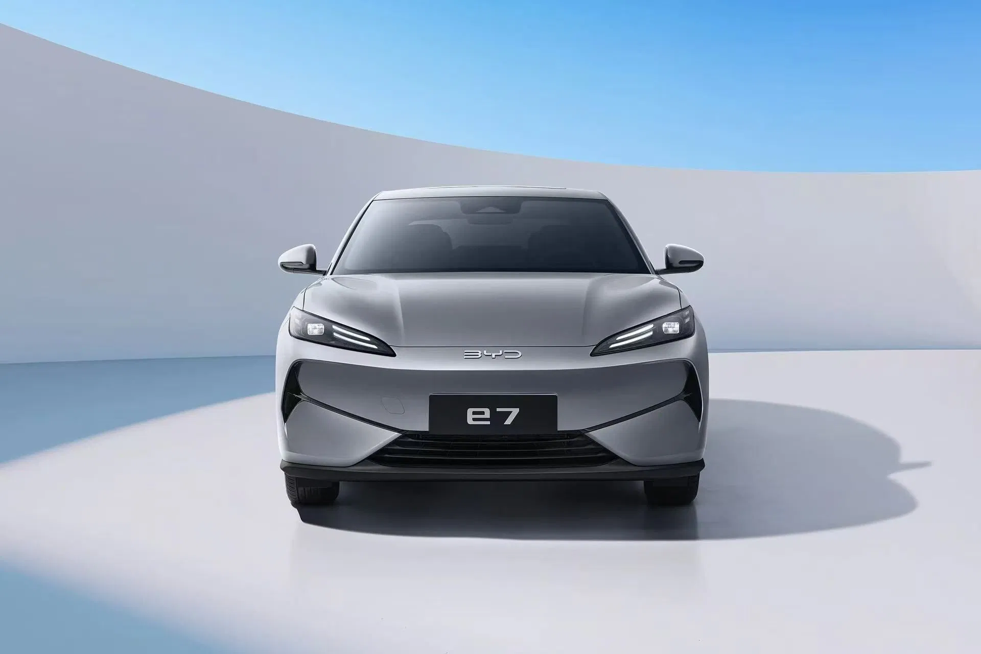 2026 Nuevo Coche Eléctrico Byd E7 2025 Carga Rápida Más Barata Eléctrico Puro 4-Door 5-Seater Sedán Coche Nuevo 520km