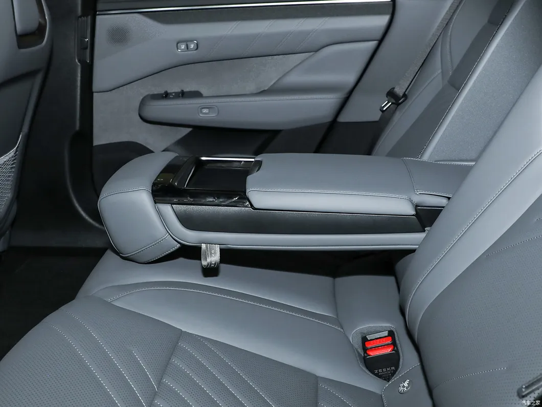 Zeekr 001 Coche de lujo para adultos China Coche de nueva energía EV Hatchback Vehículo eléctrico puro Coche usado