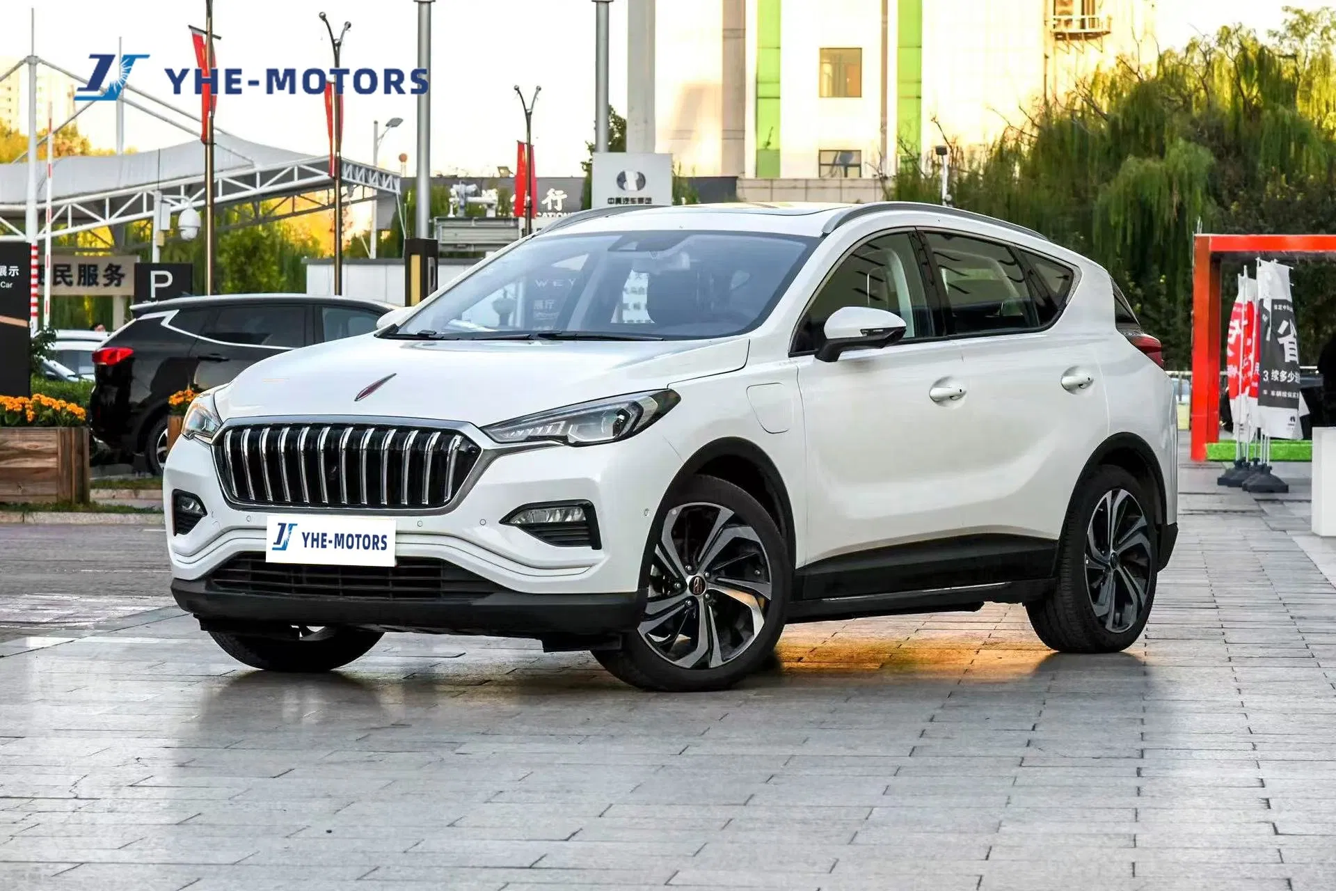 Coches baratos Hong Qi Ehs 3 Circula coche usado eléctrico para alquiler de taxis vehículos de nueva energía usados baratos