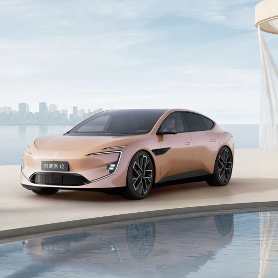 Coche Eléctrico Avatar 12 2024 Edición de Motor Simple Doble 5 Sedán EV de 7 Plazas de Largo Alcance Changan Avatr Huawei Vehículos de Nueva Energía Changan Coche en Venta Precio del Vehículo