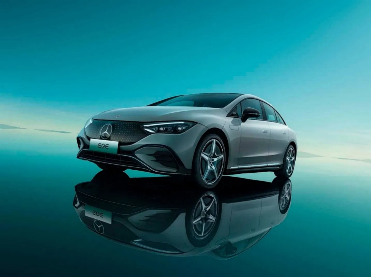 609km Precio de fábrica práctico vehículo eléctrico usado Mercedes Benz Eqe para flota