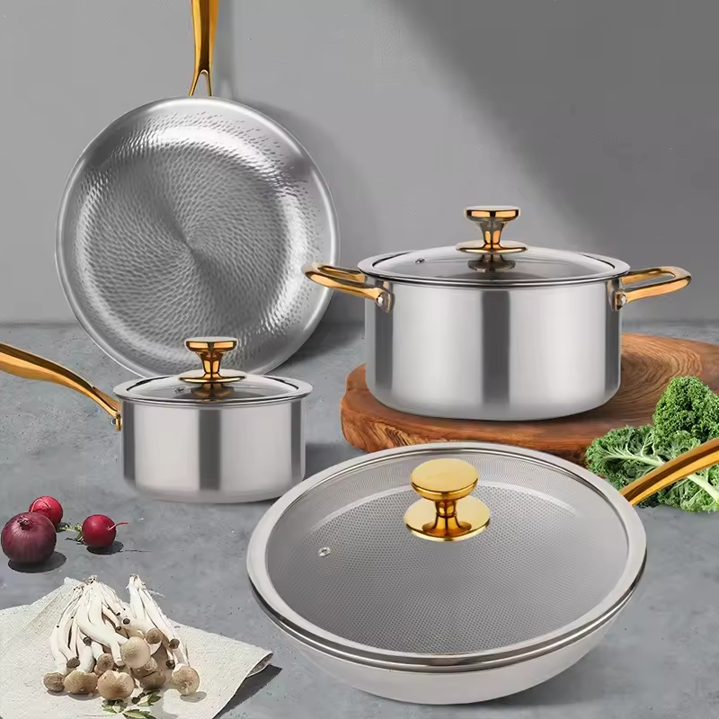 Customized Pure Titanium Non-Stick Soup Milk Frying Pan Set Modern Design Metal Wok and Pot Gilt Uncoated Titanium Pot