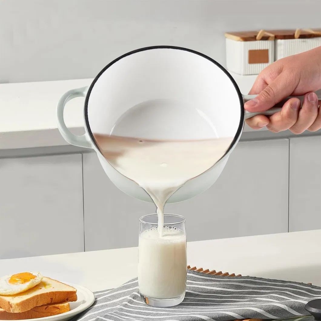 Enamel Saucepan Detail 4