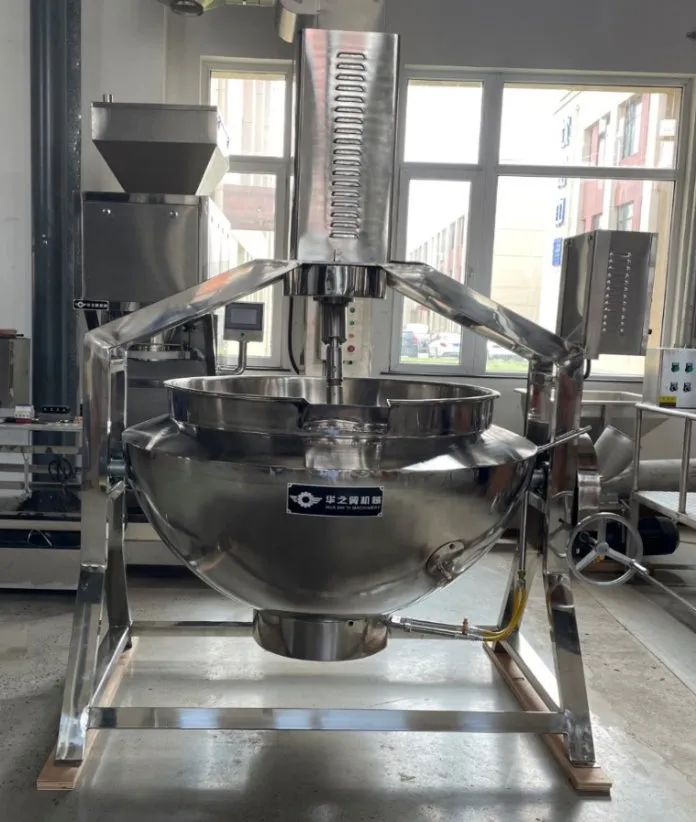 Stirring Wok Detail 4