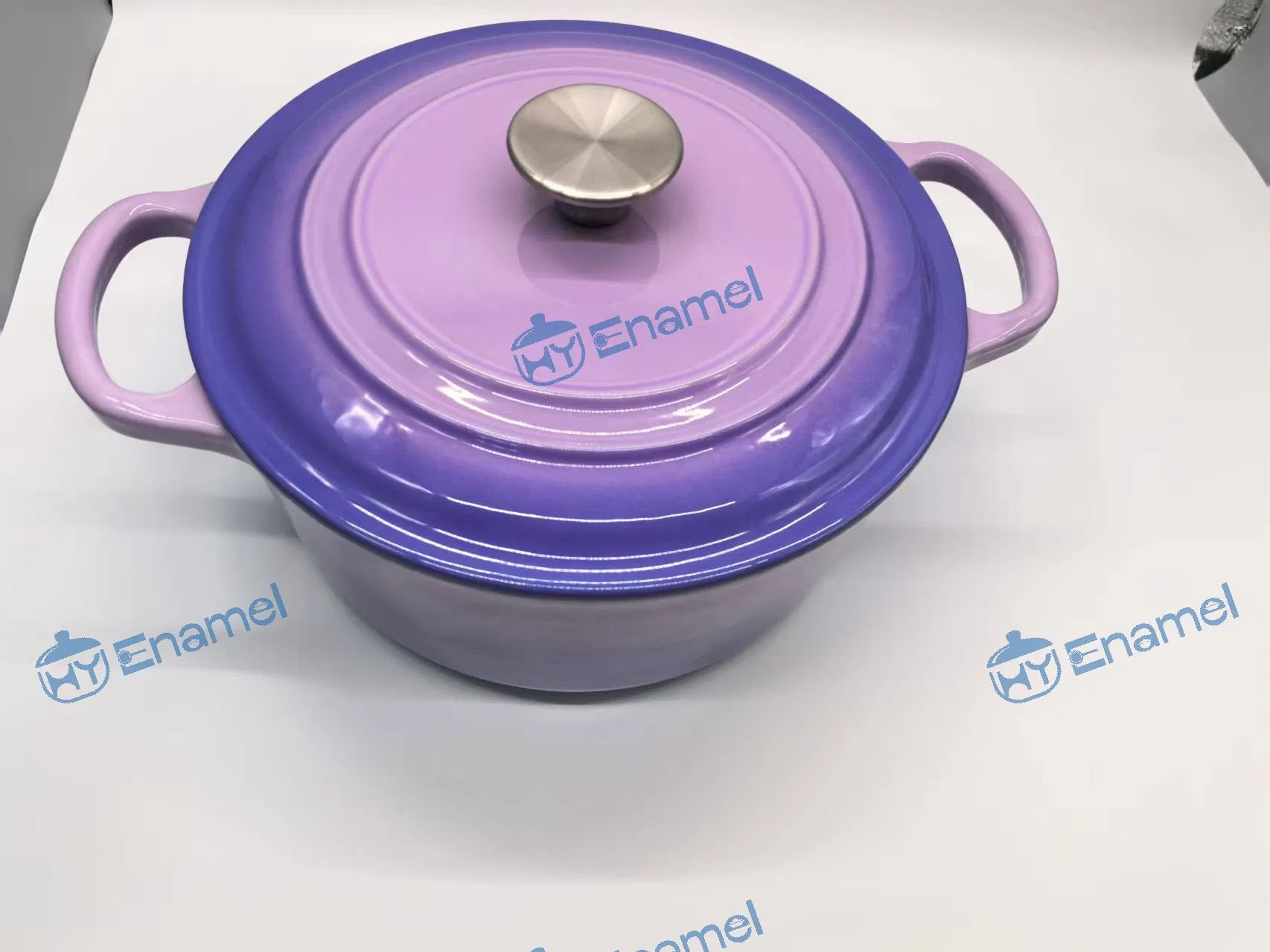 Durable Cast Iron Dutch Oven with Non-Stick Enamel Finish