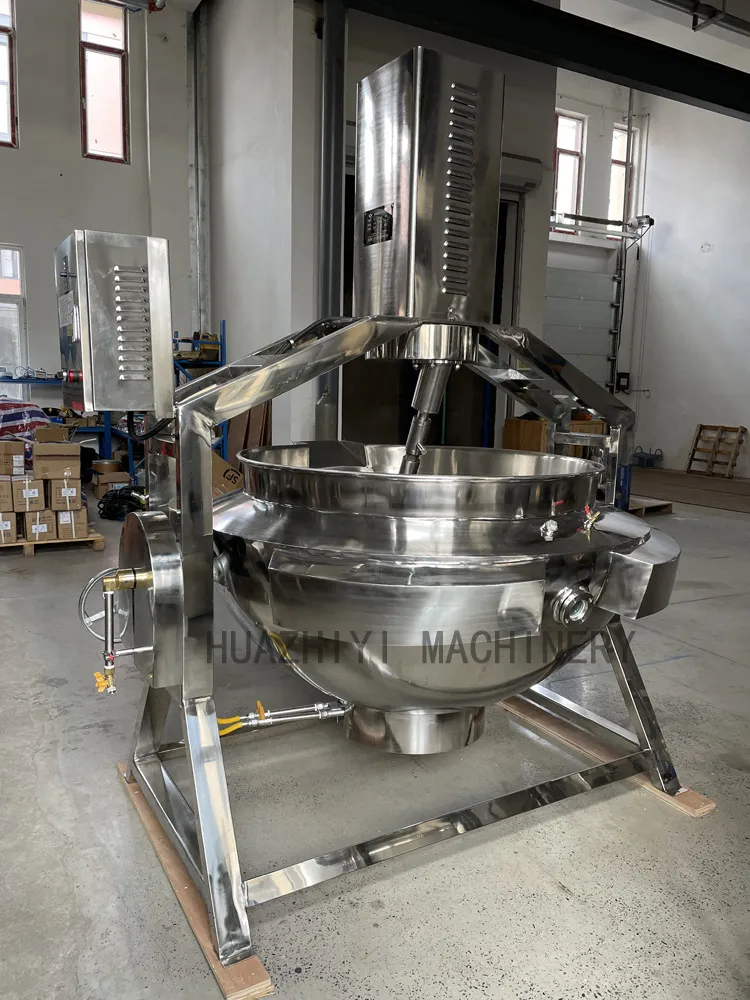 Stirring Wok Detail 7