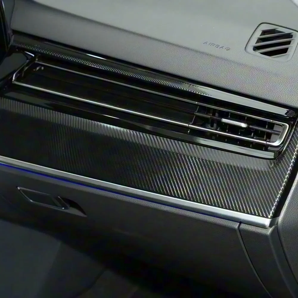 Hongqi HS5 with Wireless Charging &amp; Hicar Connect Car