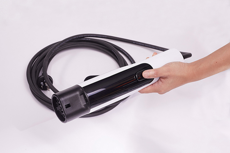 Do Our Multi-Port Car Chargers Fit Chery Tansuo 06 C-Dm? 100W Power Charges Phones and Laptops Simultaneously.