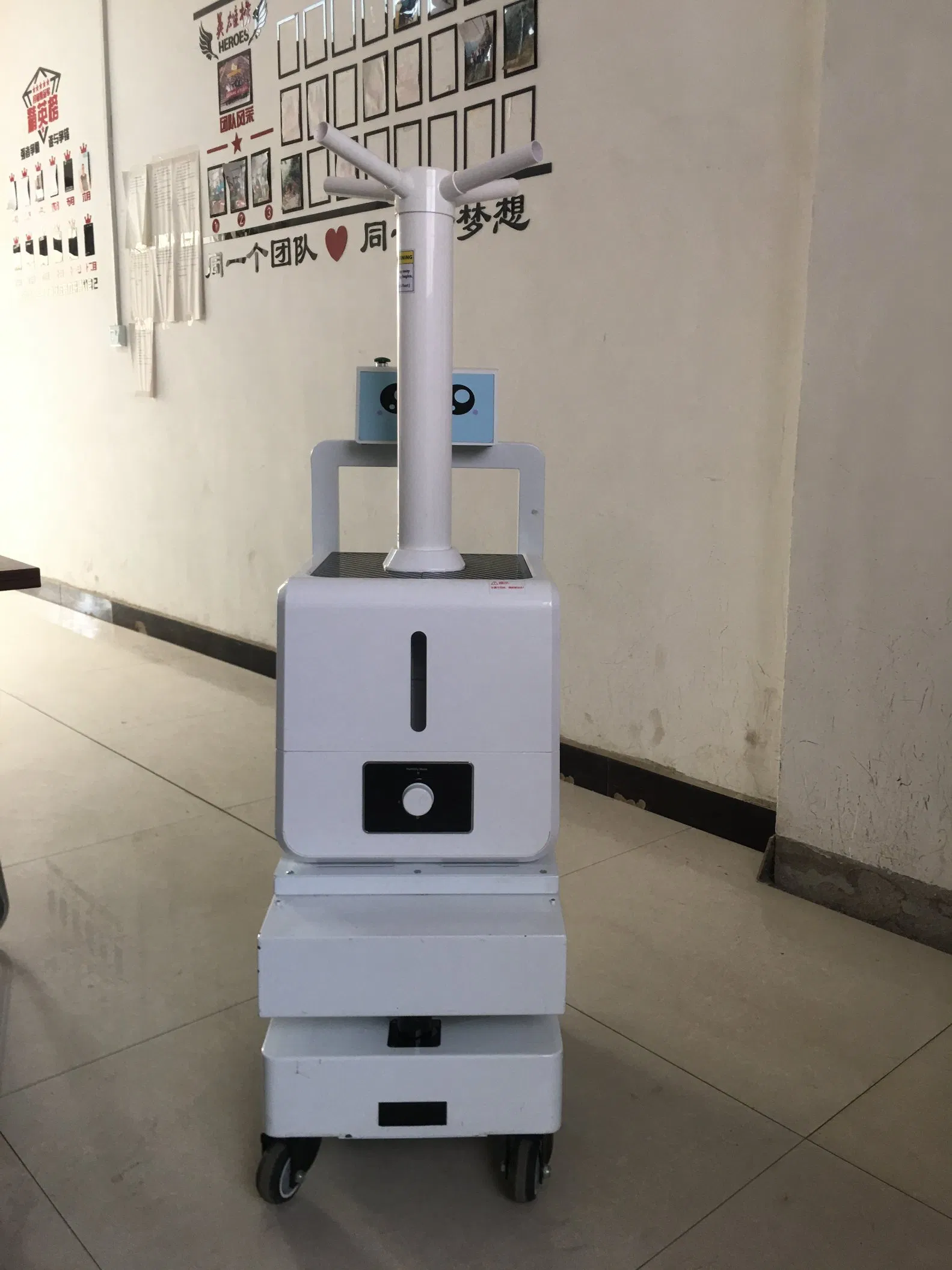 UV Robot Vs Manual Disinfection Efficiency Multi-Functional Robots for School Hospital Airport Station