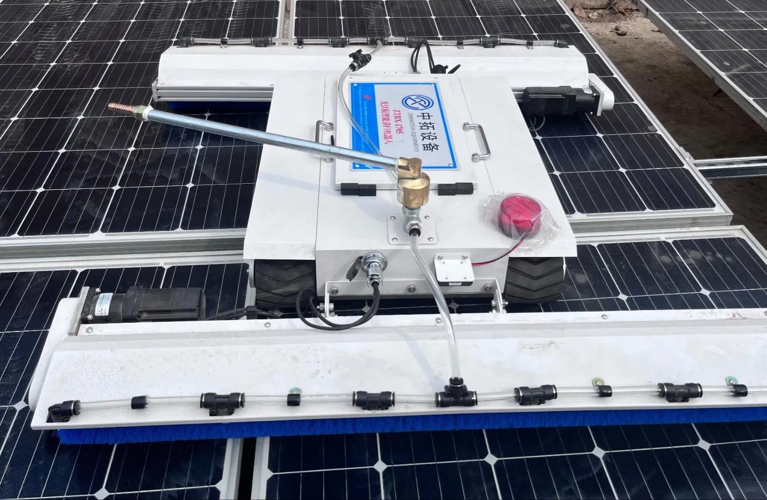 2025 Solar Module Panel Cleaner Automatic Equipment Machine Solar Panel Cleaning Robot