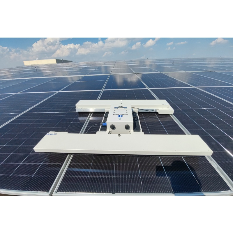 Remote-Controlled Solar-Charging Dock Solar Panel PV Trackless Cleaning Robot