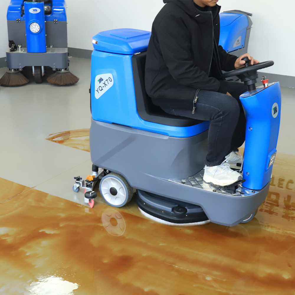 Concrete Floor Cleaning Machine Model YQ-X70 Robot Floor Cleaner Commercial Ride-on Floor Scrubber
