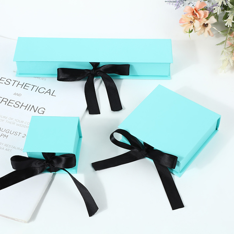 Caixa de presente de Natal em papelão para embalagem de conjunto de joias, incluindo anel, relógio, colar, pulseira e brincos, com logotipo personalizado em foil