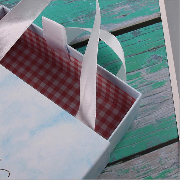 Embalagem de presente de papelão personalizada e sofisticada para perfumes, marcas de joias, sapatos de vestido, roupas, lenços, lingerie / sutiã / lembrancinhas de casamento em papel com fita