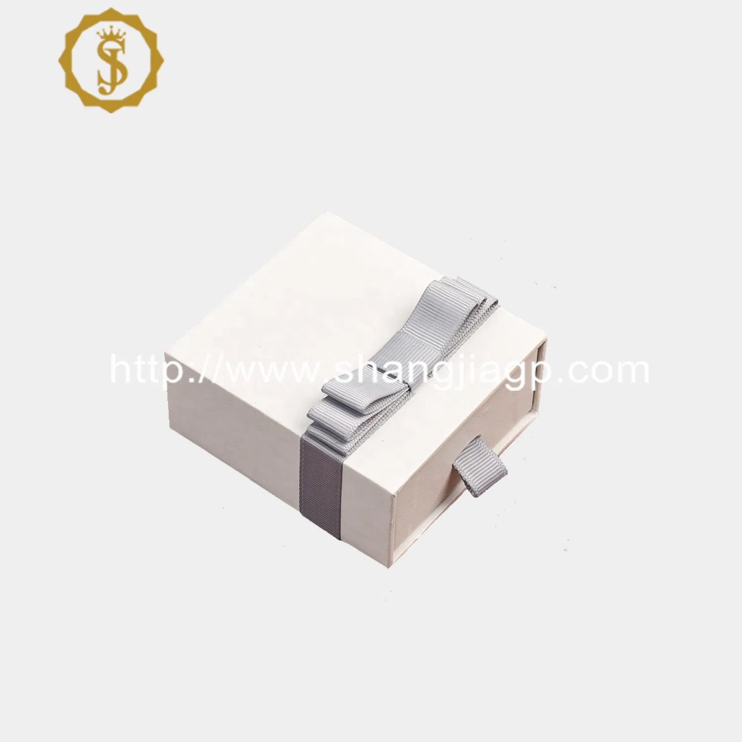 Fabricante da China Novo Design Atacado Caixa de Presente de Papelão para Colar, Pulseira, Pingente e Anel com Fita