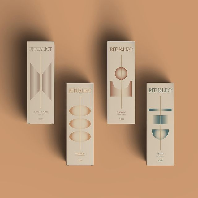 Caixa dobrável de papelão kraft reciclado personalizada para perfumes e produtos de cuidados com a pele, embalagem cosmética premium ecológica com relevo