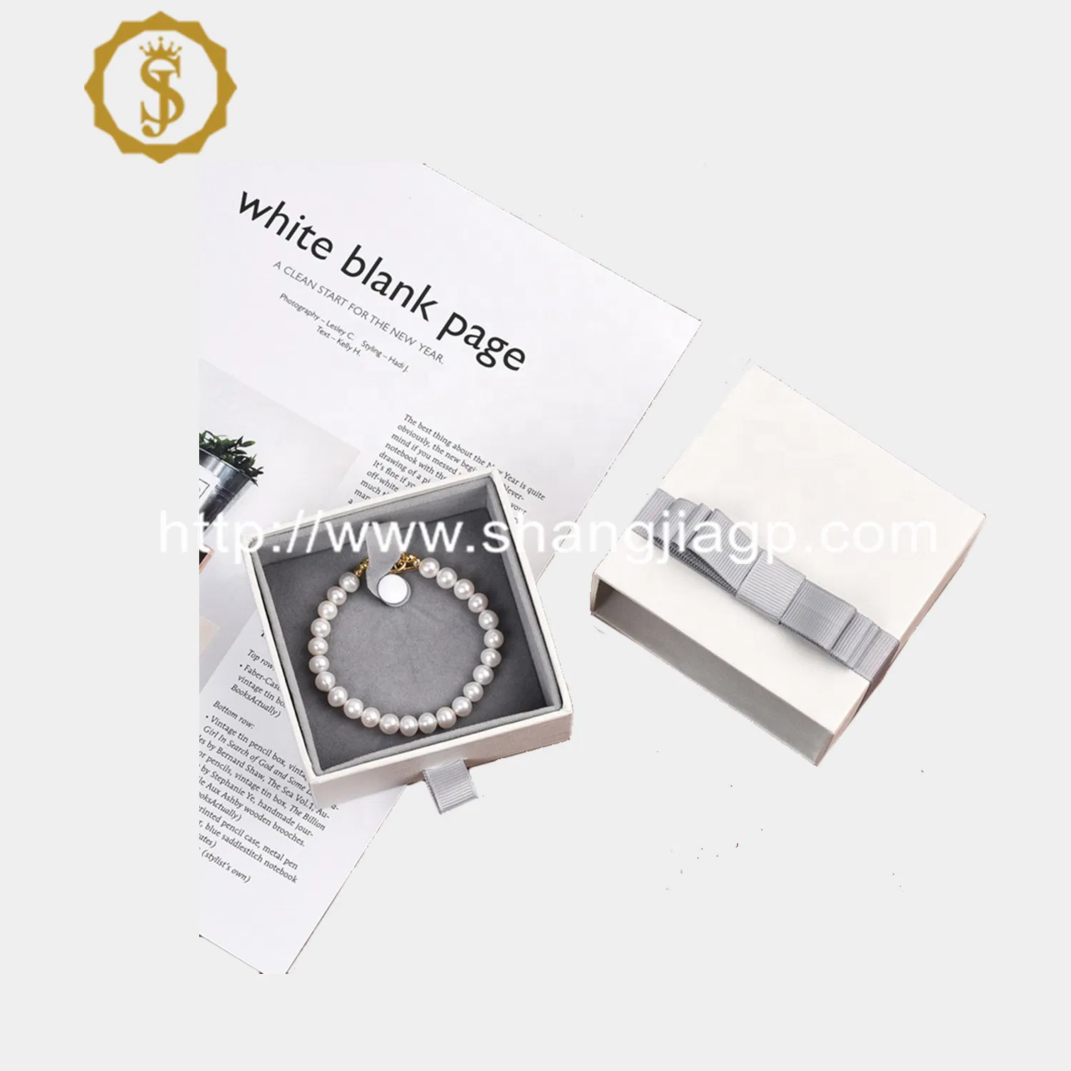 Fabricante da China Novo Design Atacado Caixa de Presente de Papelão para Colar, Pulseira, Pingente e Anel com Fita