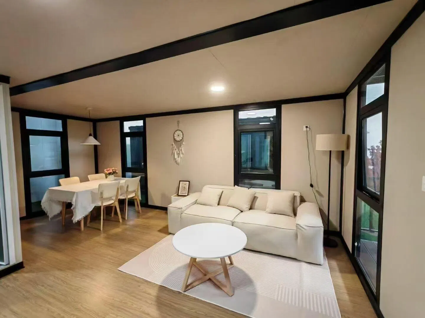 Casa Modular Prefabricada Expandível, Casa Contêiner Isolada e Portátil para Residência Permanente