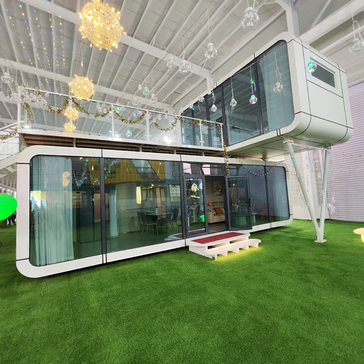 2025 Venda Quente Prova de Vento Novo Design Cápsula Pequena Alta Qualidade Modular Prefabricada Mini Móvel Moderna Cabana Maçã com Certificação CE