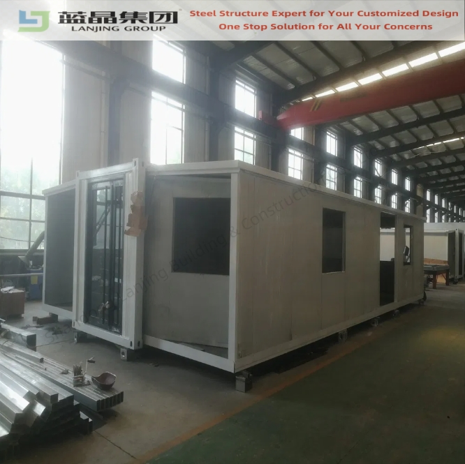 Casa Modular Expandável Prefabricada 20FT 40FT Pronta para Morar com Quarto Banheiro Cozinha