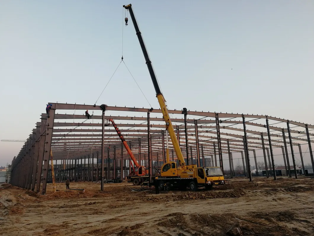 Edifício de Estrutura de Aço Prefabricada para Oficina Residencial de Grande Espaço com Painel Sanduíche para Uso de Oficina e Loja