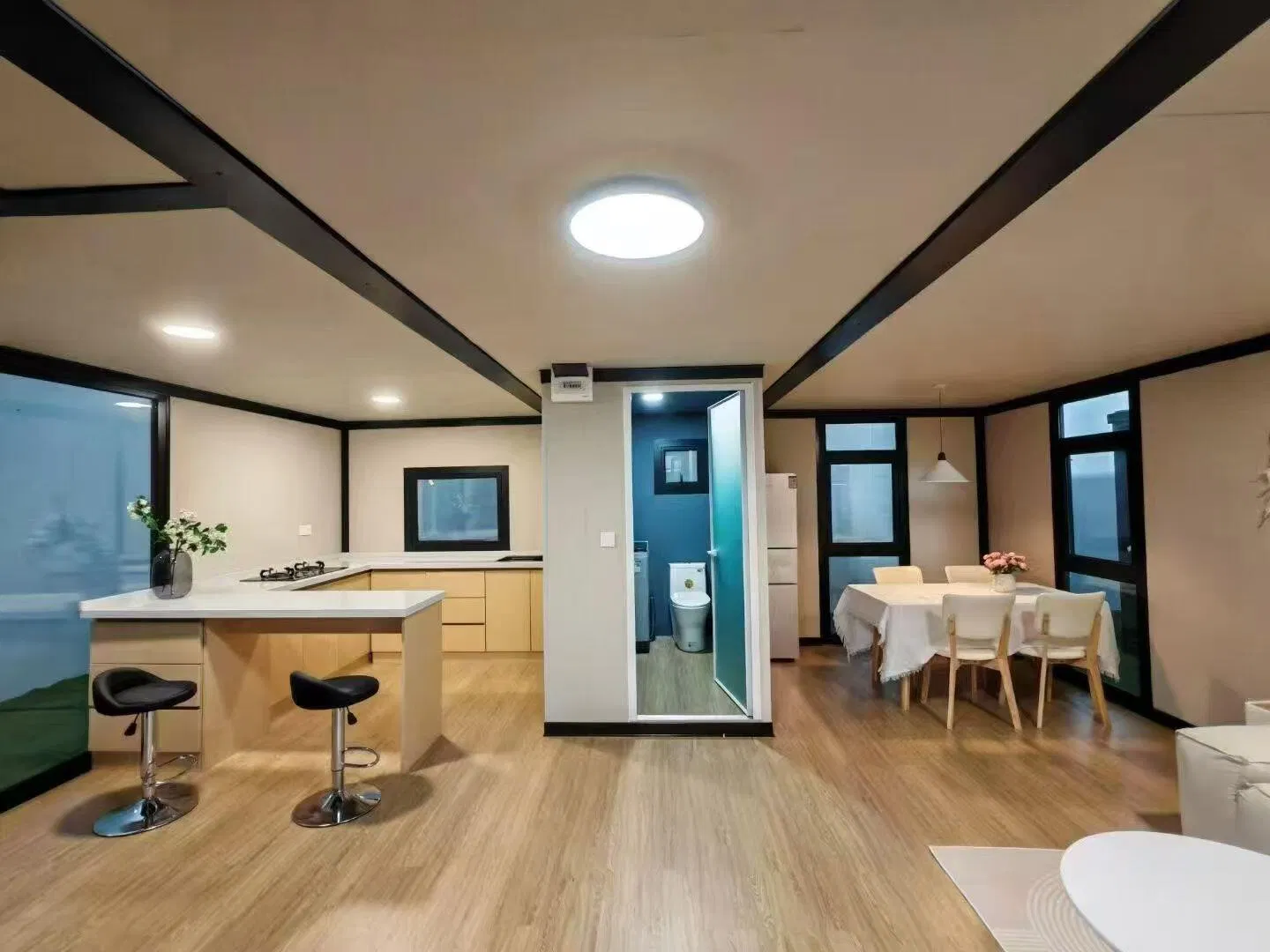 Montagem da estrutura modular metálica durável