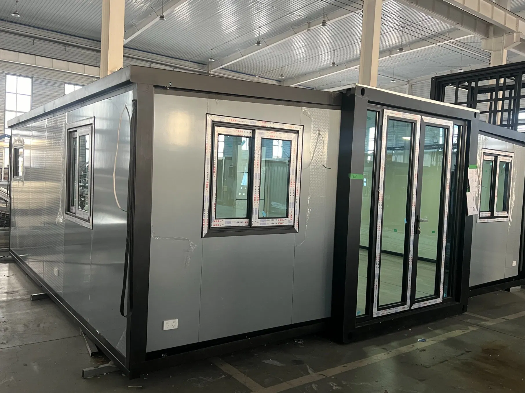 Casa Contêiner Dobrável Expandável Portátil Pré-fabricada em Aço Pronta para Envio Para Viver, Escritório ou Habitação Temporária