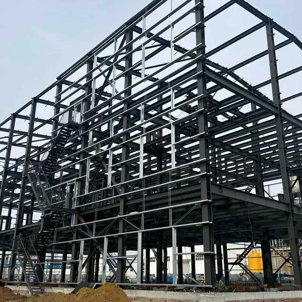 Armazém de Aves de Estrutura de Aço Modular Personalizado, Eficiente em Custo, Certificado CE e ISO, Resistente ao Vento e a Sismos, para Uso Agrícola e Industrial